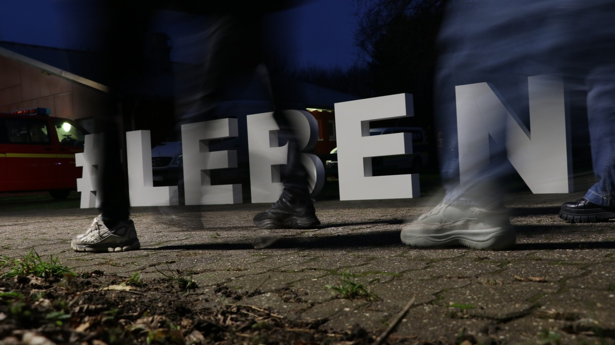 POL-NE: Fahrradkontrolle am Schultor - Foto: presseportal.de
