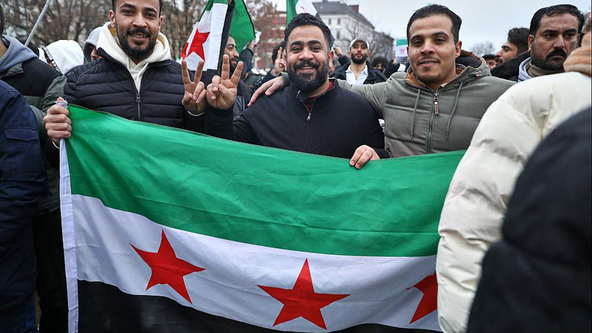 Syrer in Deutschland feiern den Sturz von Assad in Syrien am 08.12.2024 - Foto: über dts Nachrichtenagentur