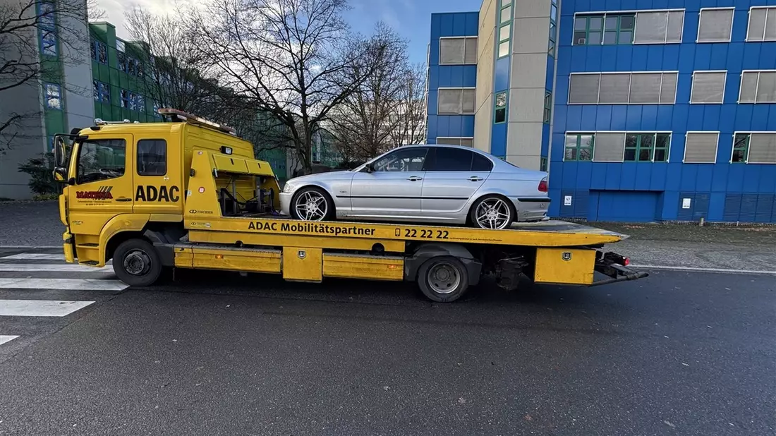 POL-GE: Verkehrskontrollen am Flohmarktgelände in Erle - Bild: presseportal.de