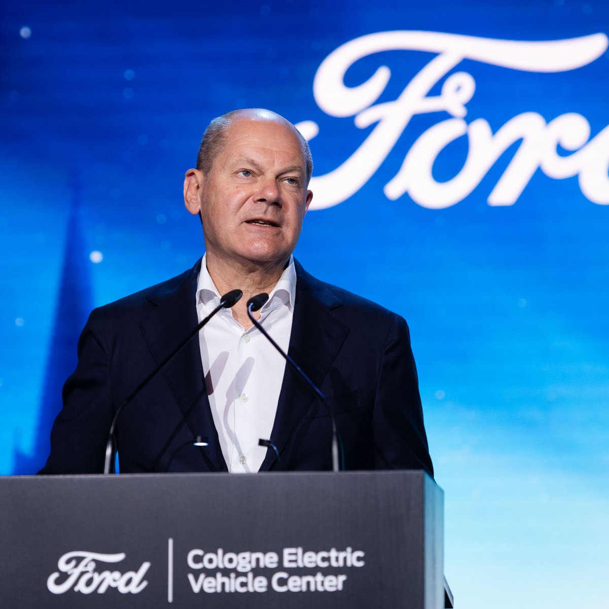 Im Juni 2023 war Scholz schon einmal bei Ford in Köln zu Gast. (Archivbild) - Foto: Marius Becker/dpa