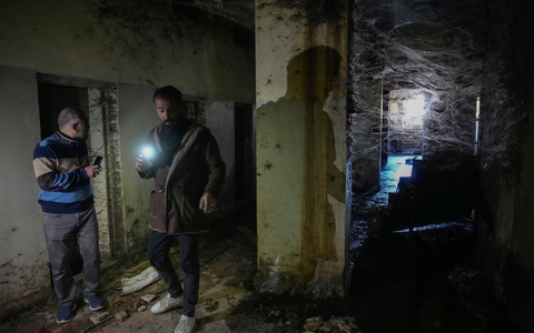 Wegen der brutalen Wärter war das Militärgefängnis Saidnaja unter Syrern als «Schlachthaus» bekannt. (Handout) - Foto: Hussein Malla/AP Wegen der brutalen Wärter war das Militärgefängnis Saidnaja unter Syrern als «Schlachthaus» bekannt. (Handout) - Foto: Hussein Malla/AP