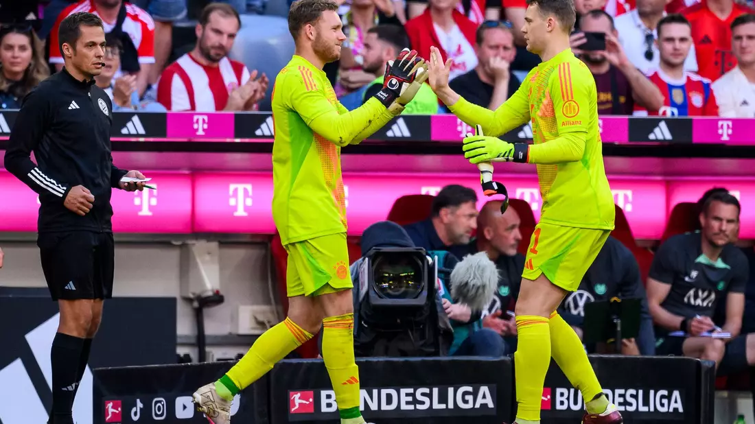 Stabwechsel im Bayern-Tor: Neuer-Ersatz Peretz muss bis Jahresende ran - Bild: Tom Weller/dpa
