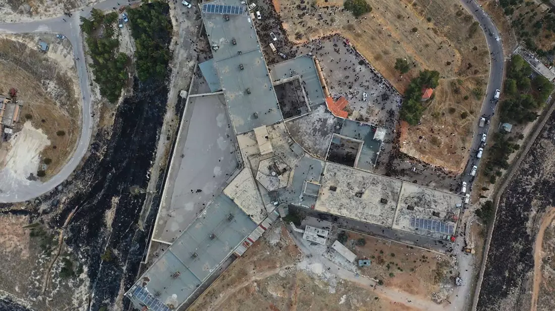 Die staatlich angeordnete Folter in Syrien fand unter anderem im Saidnaja-Gefängnis statt. - Bild: Ghaith Alsayed/AP