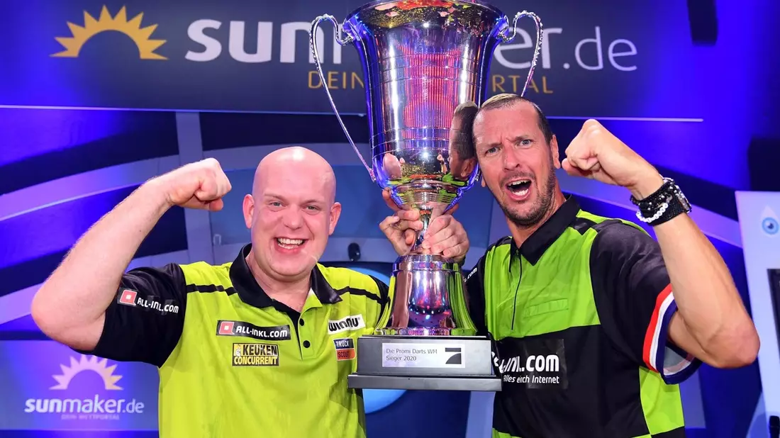 Michael van Gerwen Pascal Hens Die Promi-Darts-WM 2020 - Bild: ProSieben/Willi Weber, presseportal.de