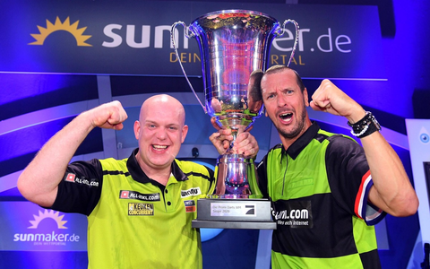 Michael van Gerwen Pascal Hens Die Promi-Darts-WM 2020 - Foto: ProSieben/Willi Weber, presseportal.de