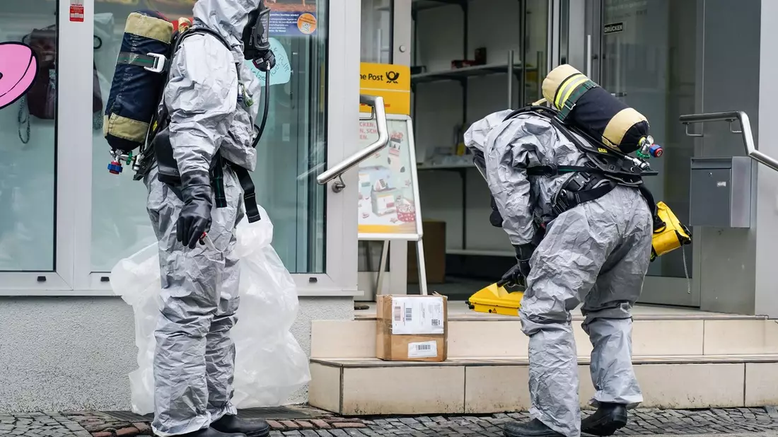 FW-BO: Versandpaket erzeugt Feuerwehreinsatz in Paketshop in Bochum Werne - Bild: presseportal.de