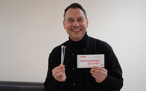Im DKMS Talk: Sebastian Fitzek - Bestsellerautor ruft zur Registrierung als Stammzellspender auf - Foto: presseportal.de