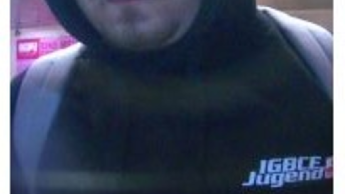 POL-H: Öffentlichkeitsfahndung: Tatverdächtiger wegen Diebstahls und EC-Karten-Betrugs gesucht - Foto: presseportal.de