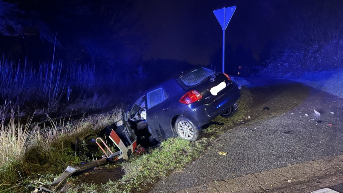 POL-NI: Obernkirchener verursacht alkoholisiert zwei Verkehrsunfälle - Foto: presseportal.de
