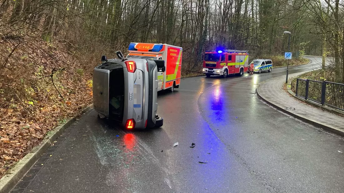 POL-ME: Vorfahrt missachtet: drei Leichtverletzte bei Verkehrsunfall - Velbert - 2412034 - Bild: presseportal.de
