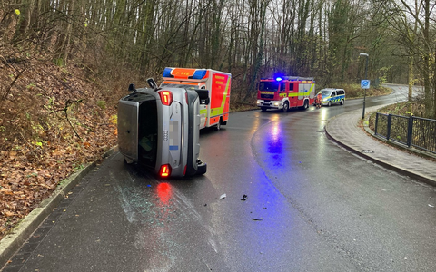POL-ME: Vorfahrt missachtet: drei Leichtverletzte bei Verkehrsunfall - Velbert - 2412034 - Foto: presseportal.de