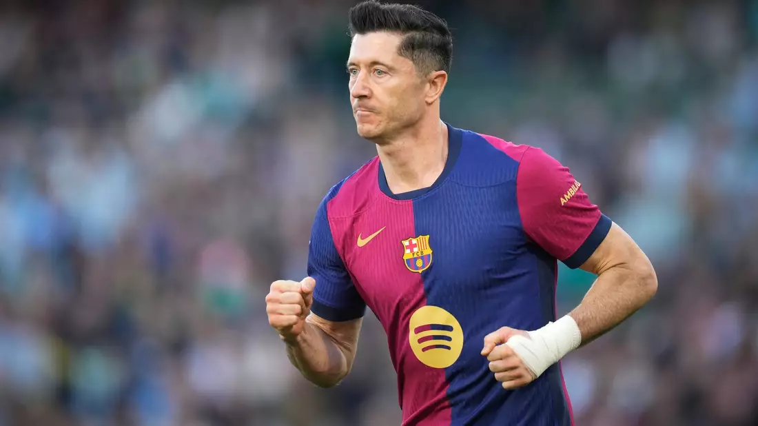 Feierte einst zwei Meisterschaften mit Dortmund: Barcelona-Stürmer Robert Lewandowski. - Bild: Jose Breton/AP