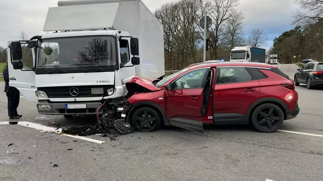 POL-BOR: Bahnhof-Reken - Abschlussmeldung: Sperrung nach Verkehrsunfall - Bild: presseportal.de