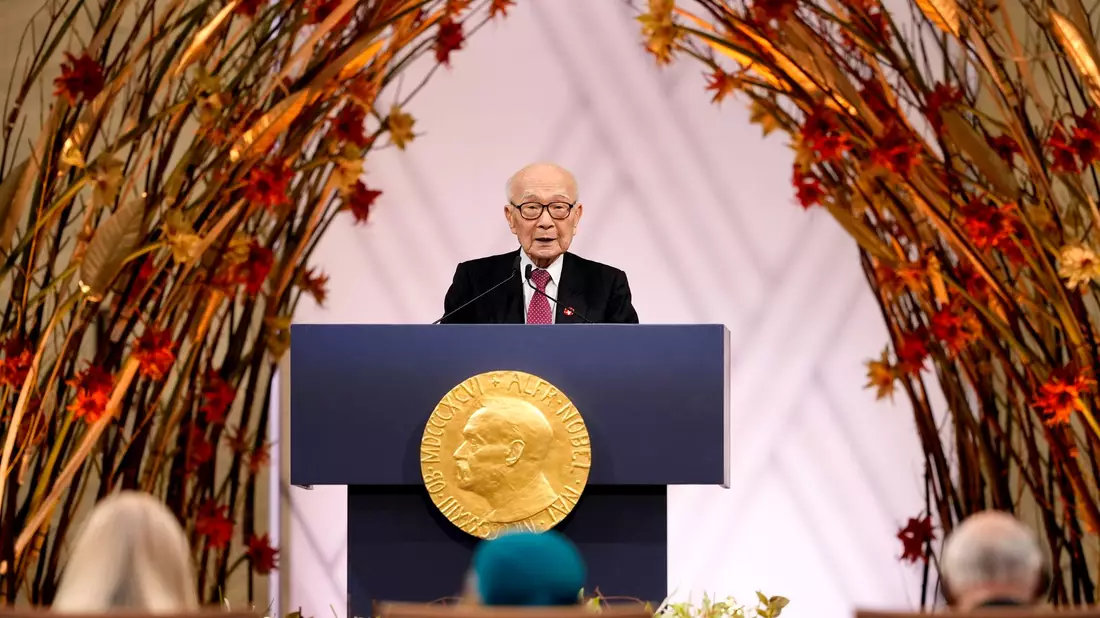 Terumi Tanaka hielt den Nobelvortrag im Namen seiner Organisation. - Bild: Heiko Junge/NTB/dpa
