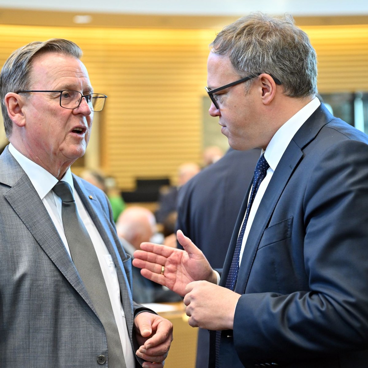 Ein Pflichtenheft für den Umgang im Landtag - den Vorschlag von Bodo Ramelow (Linke) hat CDU-Chef Voigt aufgenommen. (Archivbild) - Foto: Martin Schutt/dpa