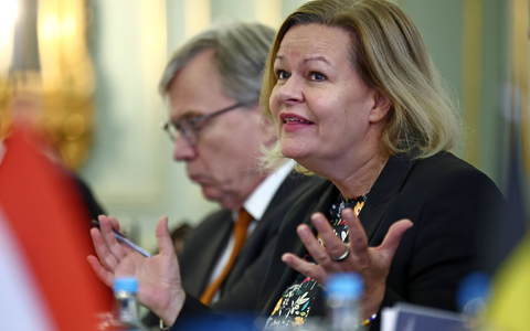  Ob und wann eine Rückkehr von Syrern sicher ist, wird sich aus Sicht von Bundesinnenministerin Nancy Faeser erst noch zeigen.  - Foto: Henry Nicholls/PA Wire/dpa