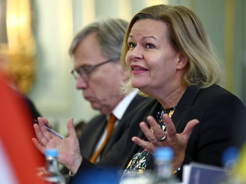  Ob und wann eine Rückkehr von Syrern sicher ist, wird sich aus Sicht von Bundesinnenministerin Nancy Faeser erst noch zeigen.  - Foto: Henry Nicholls/PA Wire/dpa