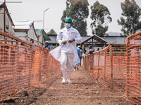 Die WHO hat neue Erkenntnisse zu den Todesfällen im Kongo. (Symbolbild) - Foto: Moses Sawasawa/AP/dpa
