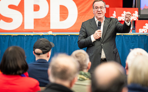 Verteidigungsminister Pistorius warnt vor einem Diktatfrieden in der Ukraine. - Foto: Moritz Frankenberg/dpa Verteidigungsminister Pistorius warnt vor einem Diktatfrieden in der Ukraine. - Foto: Moritz Frankenberg/dpa