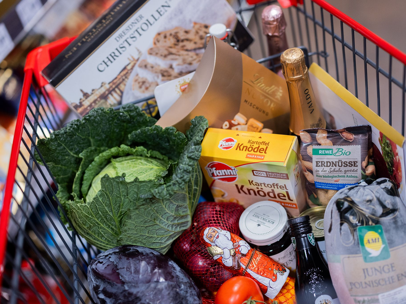 Olaf Scholz hatte sich für eine Senkung des ermäßigten Mehrwertsteuersatzes für Lebensmittel von 7 auf 5 Prozent ausgesprochen. (Symbolbild) - Foto: Rolf Vennenbernd/dpa