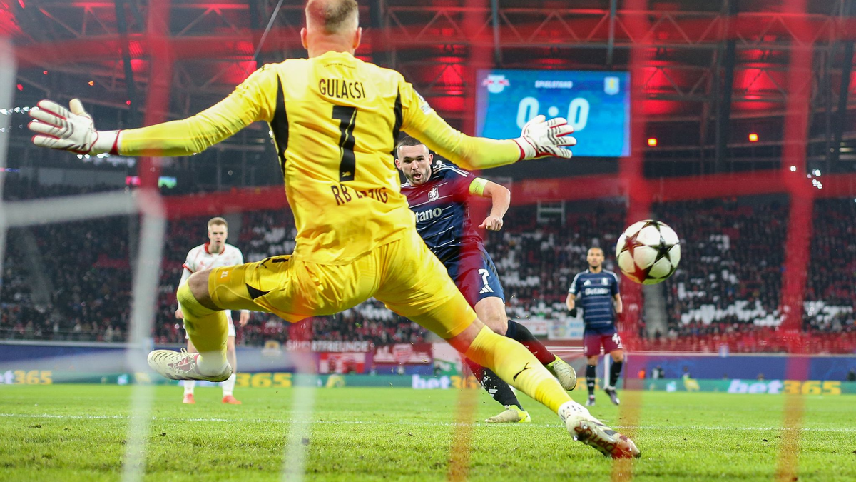 Hiflos und Chancenlos: RB Leipzig kassiert die sechste Niederlage - Foto: Jan Woitas/dpa