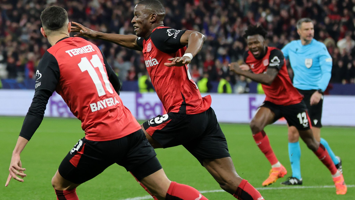 Calhanoglu ist der Dreh- und Angelpunkt bei Inter. - Foto: Rolf Vennenbernd/dpa