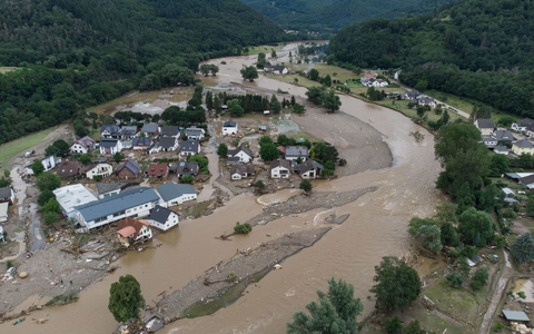 Die Flutkatastrophe im Ahrtal 2021 hat zahlreiche Defizite offengelegt, unter anderem bei der Warnung der Bevölkerung. (Archivfoto) - Foto: Boris Roessler/dpa Die Flutkatastrophe im Ahrtal 2021 hat zahlreiche Defizite offengelegt, unter anderem bei der Warnung der Bevölkerung. (Archivfoto) - Foto: Boris Roessler/dpa