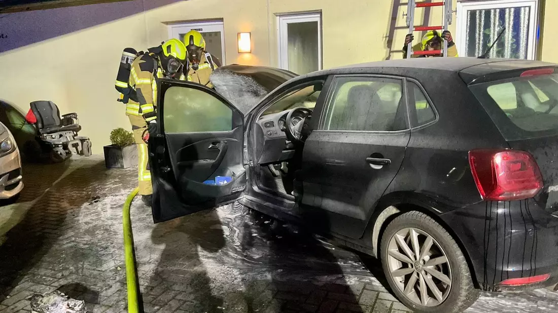 FW Alpen: Pkw-Brand - Bild: presseportal.de