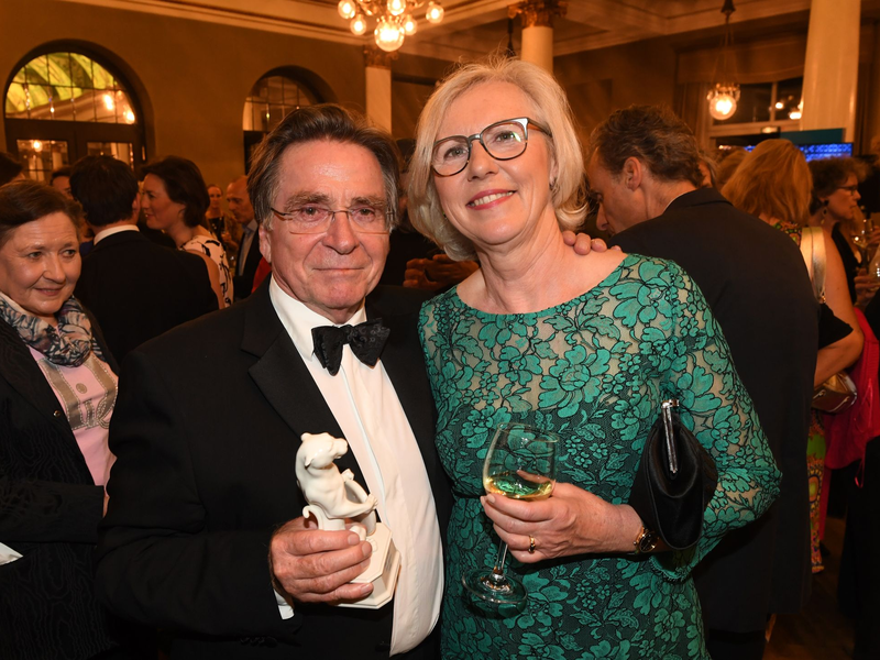 Die Witwe des verstorbenen Schauspielers Elmar Wepper findet nicht, dass die Zeit alle Wunden heile. - Foto: Felix Hörhager/dpa