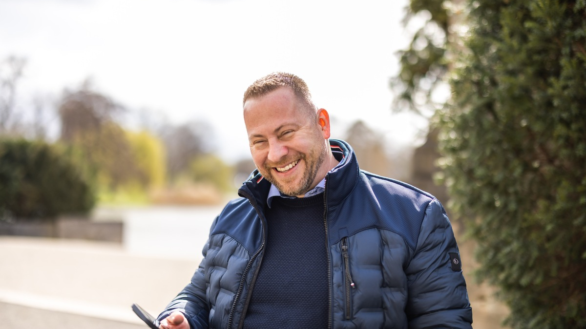 Als Unternehmer weniger Steuern zahlen? Björn Erhard verrät, wie das möglich ist - Foto: presseportal.de
