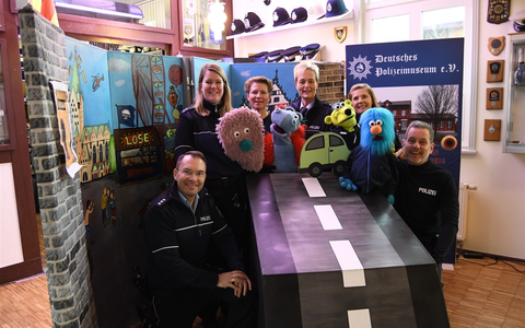 POL-PB: Rund ein Jahr im Einsatz: Bilanz der Puppenbühne der Paderborner Polizei - Foto: presseportal.de
