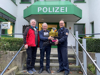 POL-PPKO: Polizei Altenkirchen rettet Weihnachtspakete! - Foto: presseportal.de