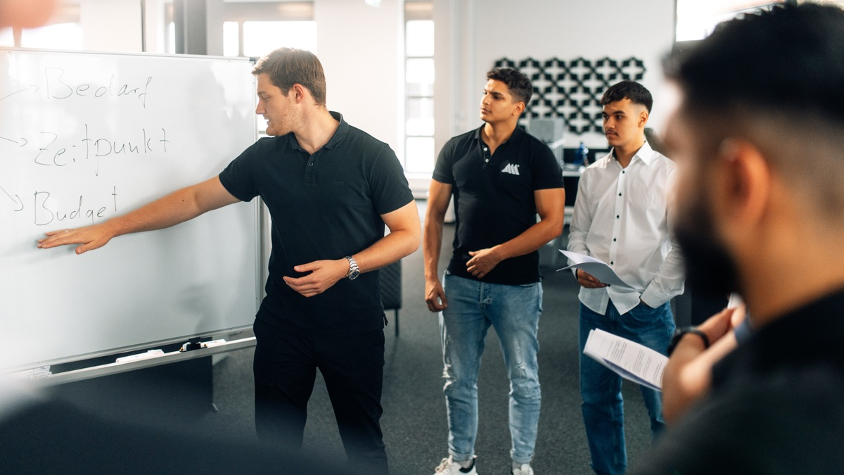 Saisonale Strategien für Handwerksbetriebe - So lasten Sie auch im Winter Ihre Mitarbeiter aus - Foto: presseportal.de