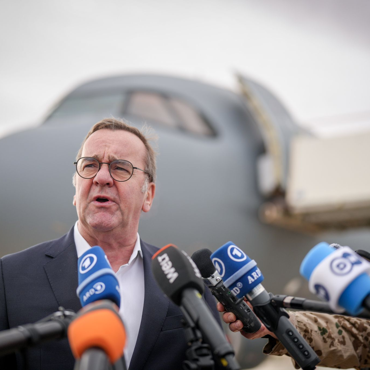 Pistorius kündigte an, im Januar auch zu Gesprächen in die Türkei zu fahren. - Foto: Kay Nietfeld/dpa