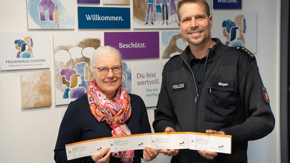 POL-GF: Klangvoller Einsatz für den guten Zweck: Benefizkonzert des Polizeimusikorchesters zugunsten des Frauenhauses Gifhorn - Foto: presseportal.de