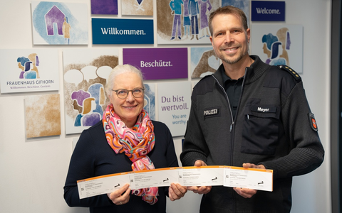 POL-GF: Klangvoller Einsatz für den guten Zweck: Benefizkonzert des Polizeimusikorchesters zugunsten des Frauenhauses Gifhorn - Foto: presseportal.de