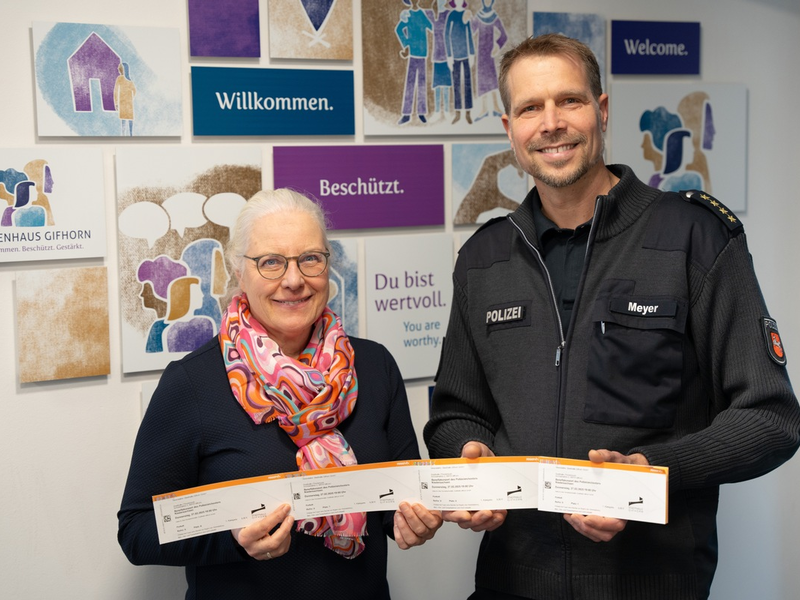 POL-GF: Klangvoller Einsatz für den guten Zweck: Benefizkonzert des Polizeimusikorchesters zugunsten des Frauenhauses Gifhorn - Foto: presseportal.de