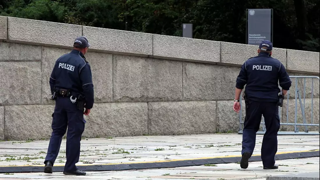 Polizei vor dem Bundestag (Archiv) - Bild: über dts Nachrichtenagentur