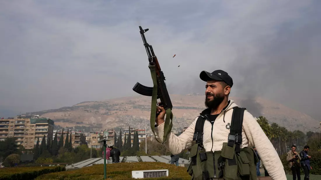 Rebellen in Syrien suchen Kontakte ins Ausland. (Archivbild) - Bild: Hussein Malla/AP/dpa