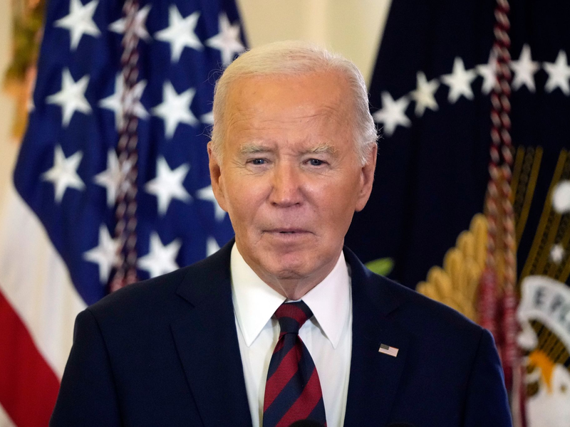 Kurz vor seinem Abschied aus dem Weißen Haus kommt US-Präsident Joe Biden einer großen Zahl von Gnadengesuchen nach. - Foto: Mark Schiefelbein/AP/dpa