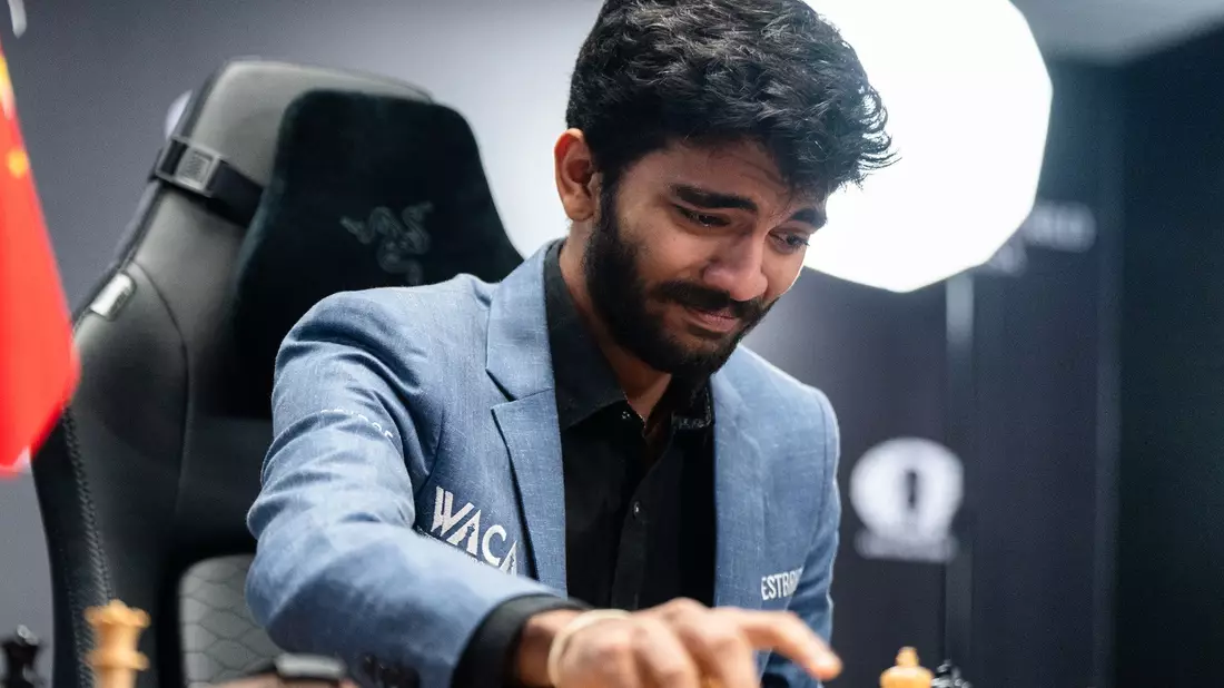 Es ist besiegelt: Titelverteidiger Ding Liren (r) räumt seine Niederlage gegen Gukesh ein. - Bild: Maria Emelianova/FIDE/dpa
