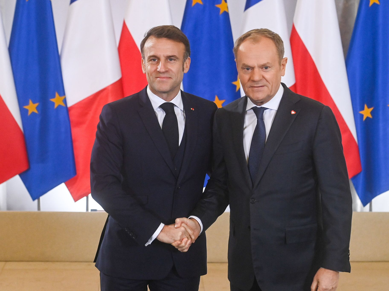 Macron und Tusk beraten über Ukraine.  - Foto: Piotr Nowak/PAP/dpa