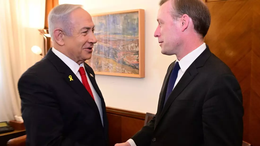 Der israelische Ministerpräsident Benjamin Netanjahu empfing Jake Sullivan, den Nationalen Sicherheitsberater des US-Präsidenten. (Handout) - Bild: Amos Ben Gershom/GPO/dpa