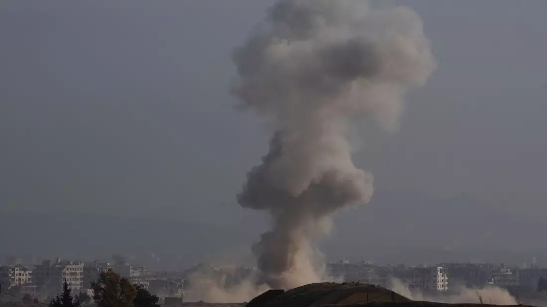 In Syrien kommt es erneut zu Protesten.  - Bild: Leo Correa/AP/dpa