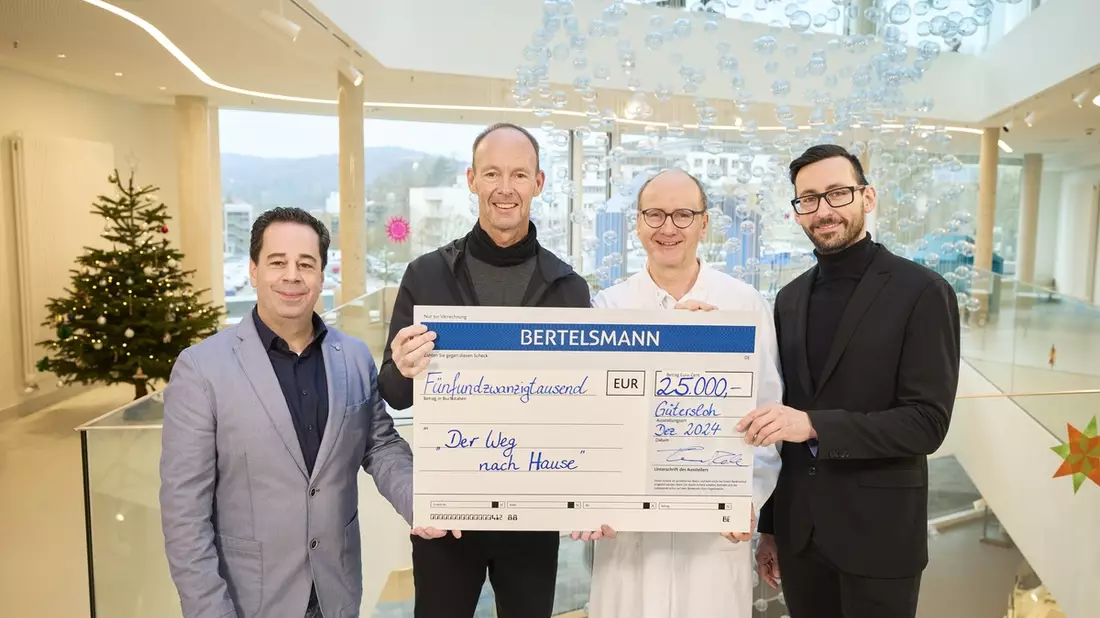 Bertelsmann spendet 25.000 Euro für Bielefelder Initiative Der Weg nach Hause - Bild: presseportal.de
