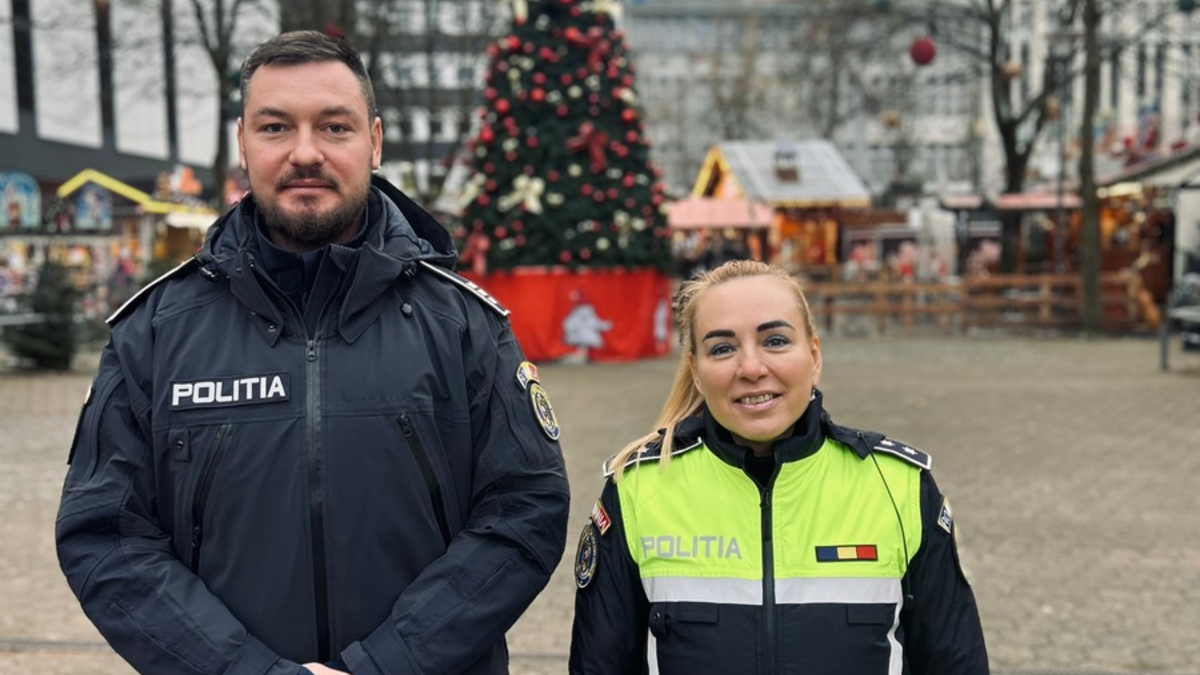 POL-HA: Präsenz auf dem Hagener Weihnachtsmarkt - Polizei Hagen setzt auf die Unterstützung durch rumänische Polizeibeamte - Foto: presseportal.de