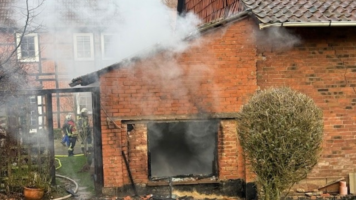 POL-NOM: Brand einer Garage - Foto: presseportal.de