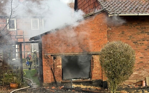 POL-NOM: Brand einer Garage - Foto: presseportal.de