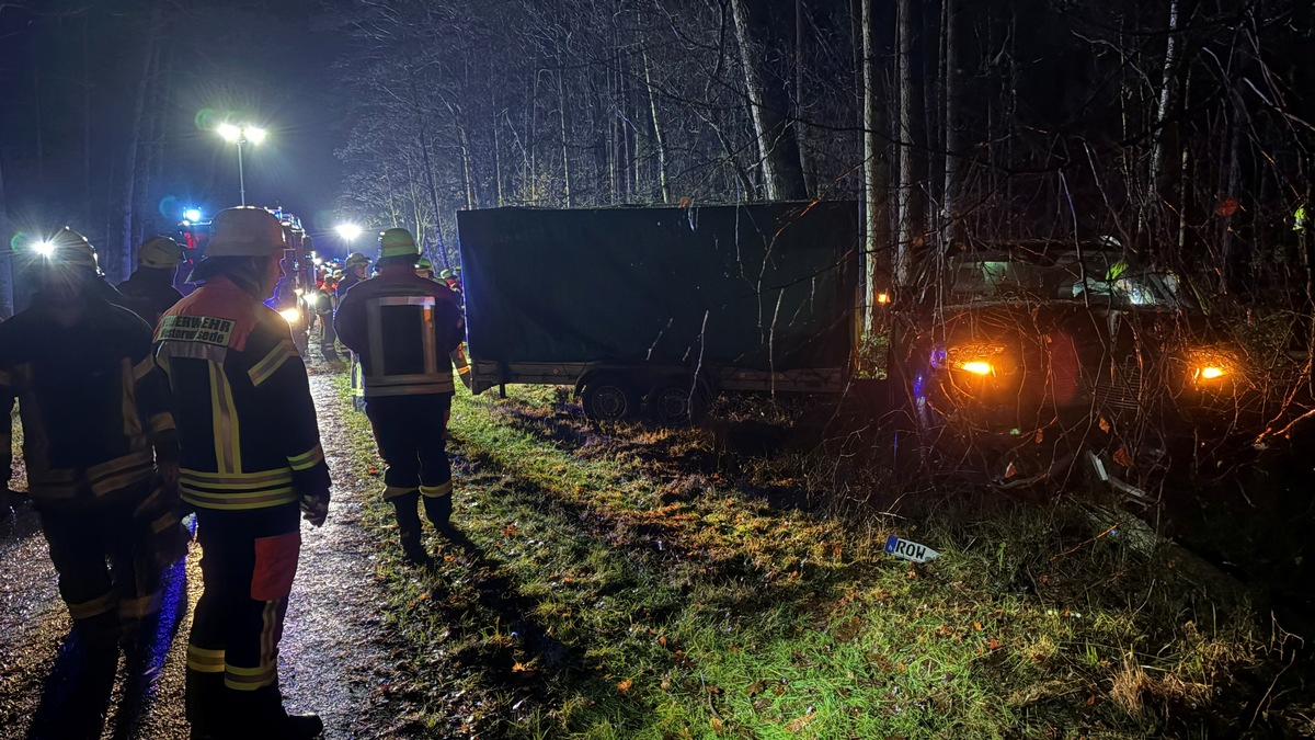 FW-ROW: Verkehrsunfall nach Alkoholfahrt endet im Wald - Foto: presseportal.de
