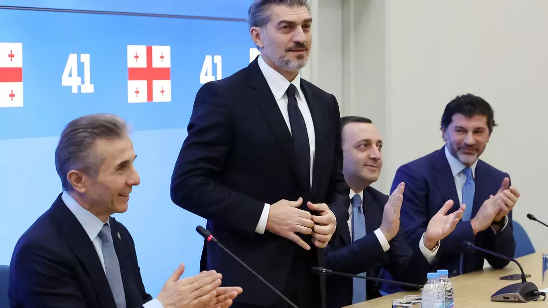 Die Regierungspartei Georgischer Traum hat ihren Kandidaten für den Präsidentenposten, Michail Kawelaschwili, vorerst durchgesetzt. - Bild: Uncredited/Georgian Dream party/AP/dpa
